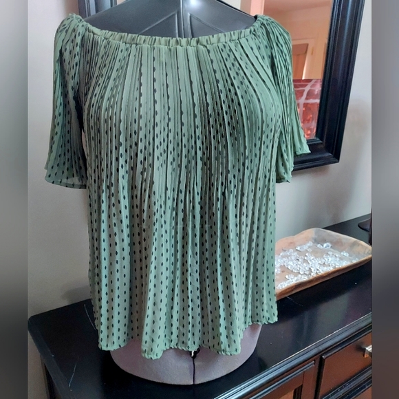 She + Sky Tops - She &Sky Pleated Blouse